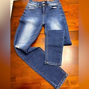Juniors Kan Can high rise jeans size 5 (waist 26)